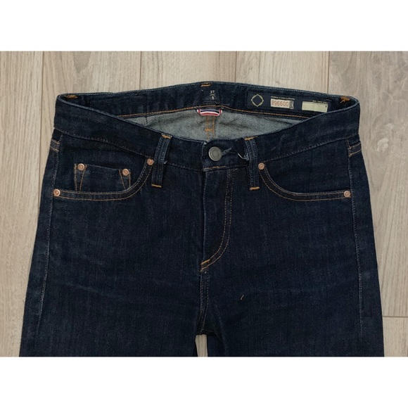 Classic Straight Leg Jean - Picture 4 of 5